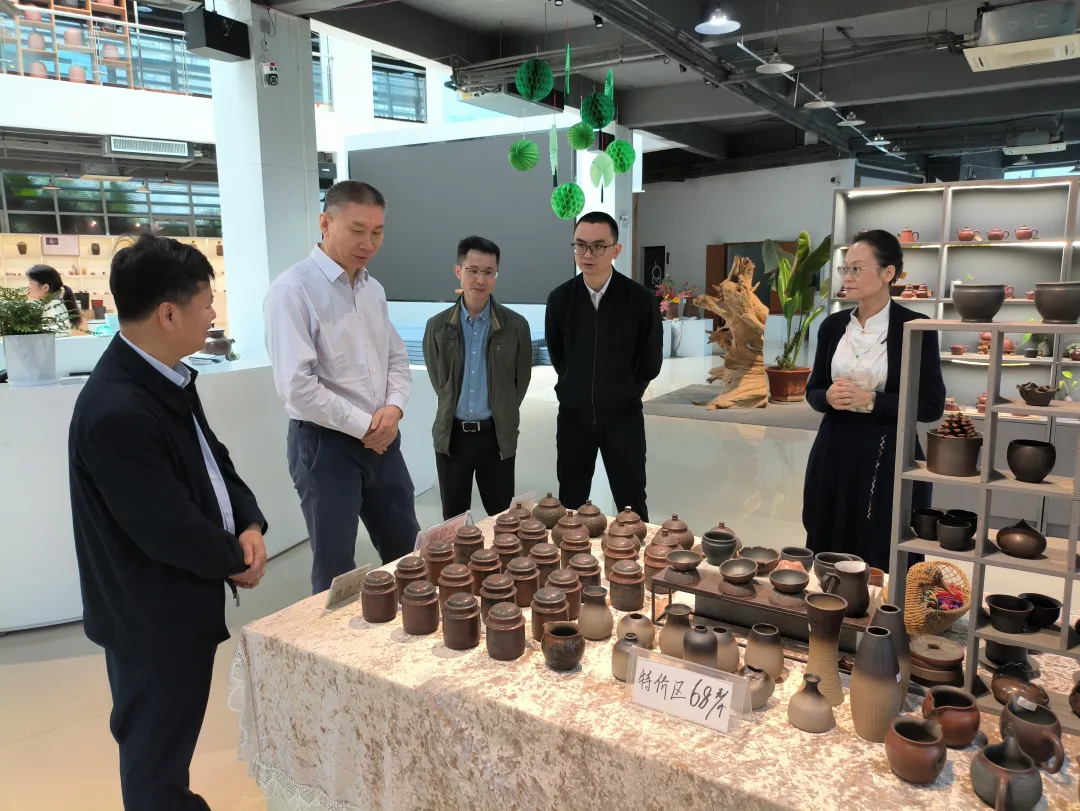 2024年“坭兴杯”广西陶瓷行业职工职业技能大赛暨2024年全国陶瓷行业职业技能竞赛广西预赛区选拔筹备会在钦州举行(图3) 2024年“坭兴杯”广西陶瓷行业职工职业技能大赛暨2024年全国陶瓷行业职业技能竞赛广西预赛区选拔筹备会在钦州举行(图3)